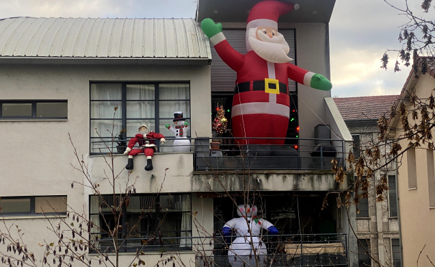 Il paraitrait qu'un Père Noël est dissimulé dans cette image... 