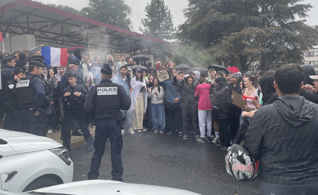 L'ambiance était tendue devant Roche-Arnaud