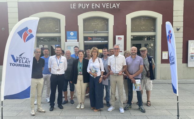 L'opération a été présentée sur le parvis de la gare du Puy