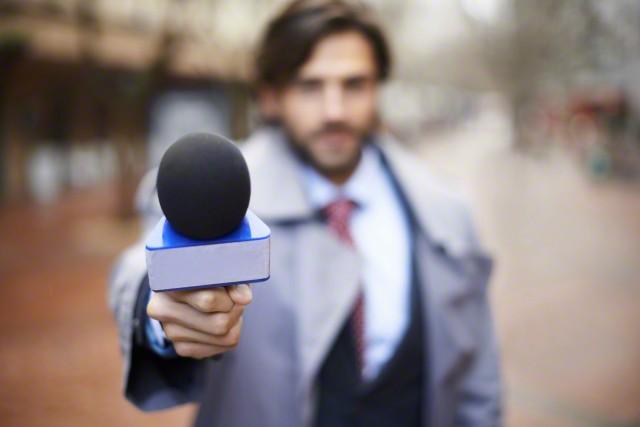 Parce que vous êtes les acteurs de la société, nous sommes venus à vous. 
