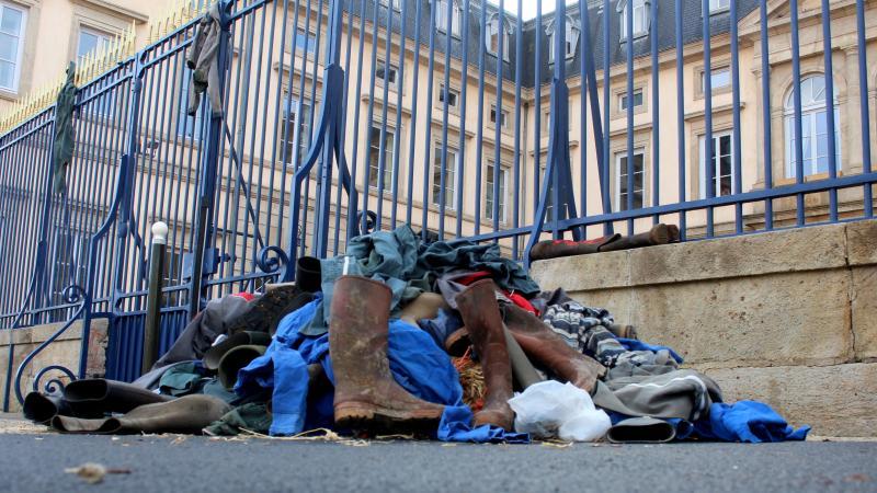 La FDSEA et les JA43 ont déjà jeté leurs bottes et bleus en protestation par le passé.