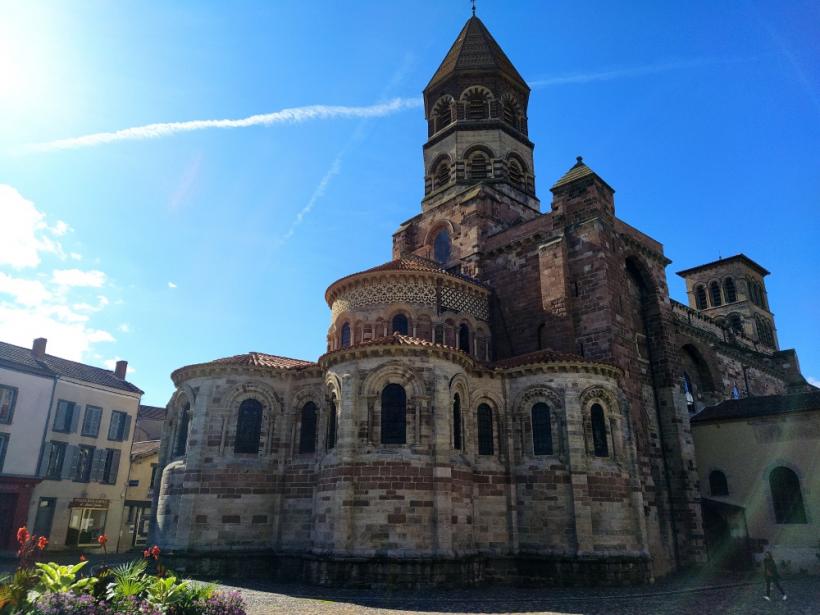 La basilique Saint-Julien de Brioude.