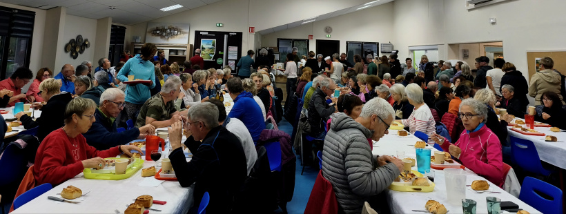 Le repas au gîte étape de l'Alti Ligérienne