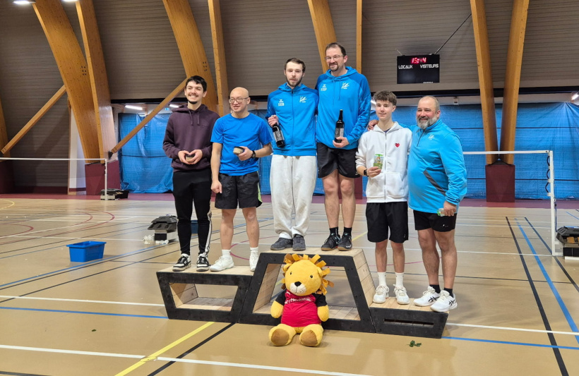 Podium en double intergenre de la série 2