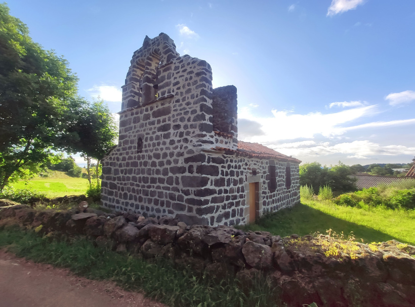 Chapelle de Chacornac, sur la commune de Cayres