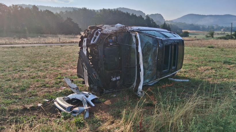 Sortie de route à Arsac-en-Velay : la voiture s'est retrouvée dans un champ