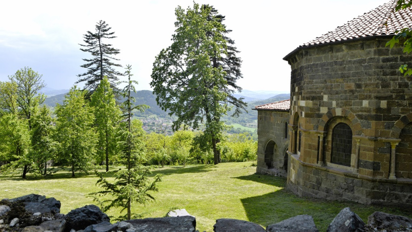 Derrière le mur de pierres : la vallée de la Loire à travers les jardins.