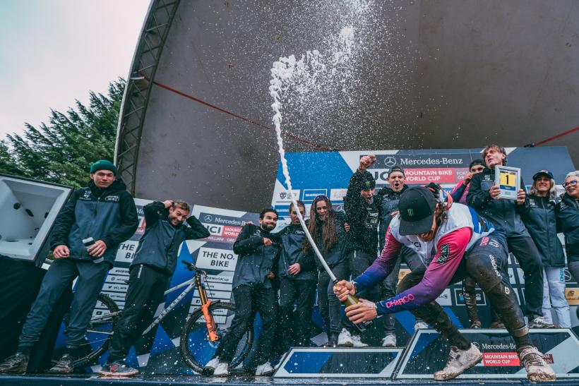 Amaury Pierron reste en pole position de la coupe du monde de VTT de descente.