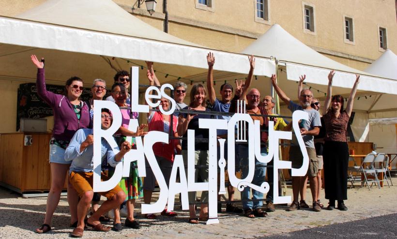 Le festival Les Basaltiques compte 69 bénévoles dont 15 à l'année.