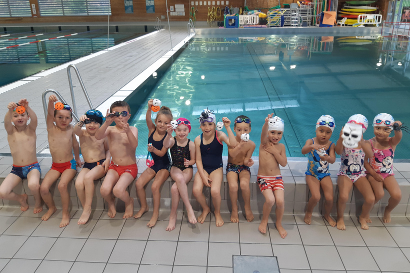 Le groupe Aisance aquatique fier de leur performance aquatique. 