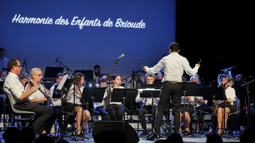 L'orchestre d'Harmonie de Brioude en action.