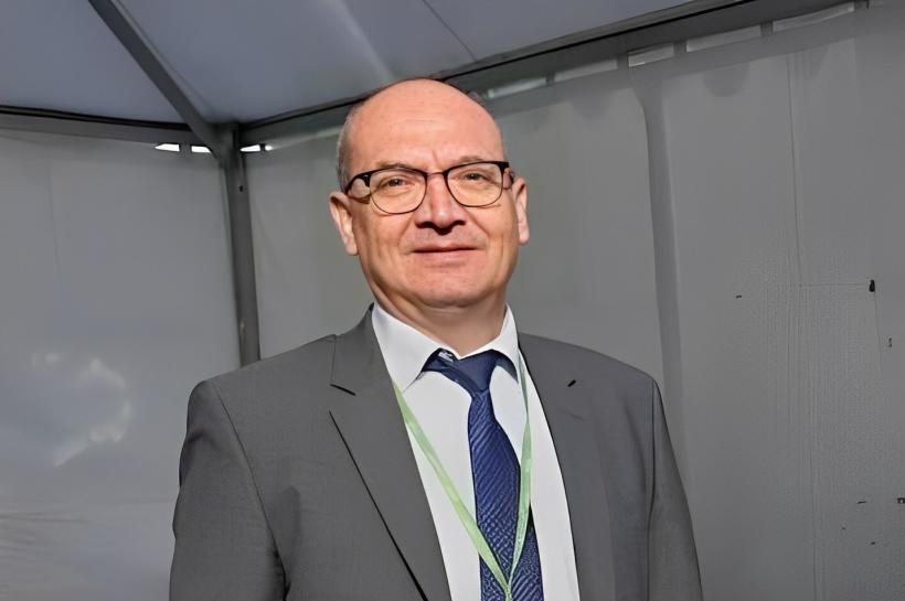 Hervé Bariller remplace Marie-Hélène Aubry au poste de Dasen de la Haute-Loire.