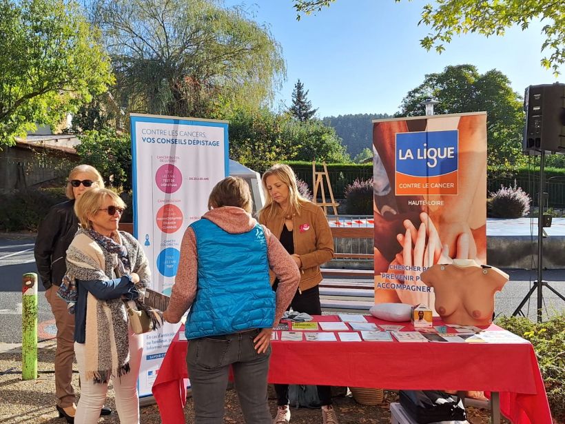 Stand de la Ligue contre le Cancer