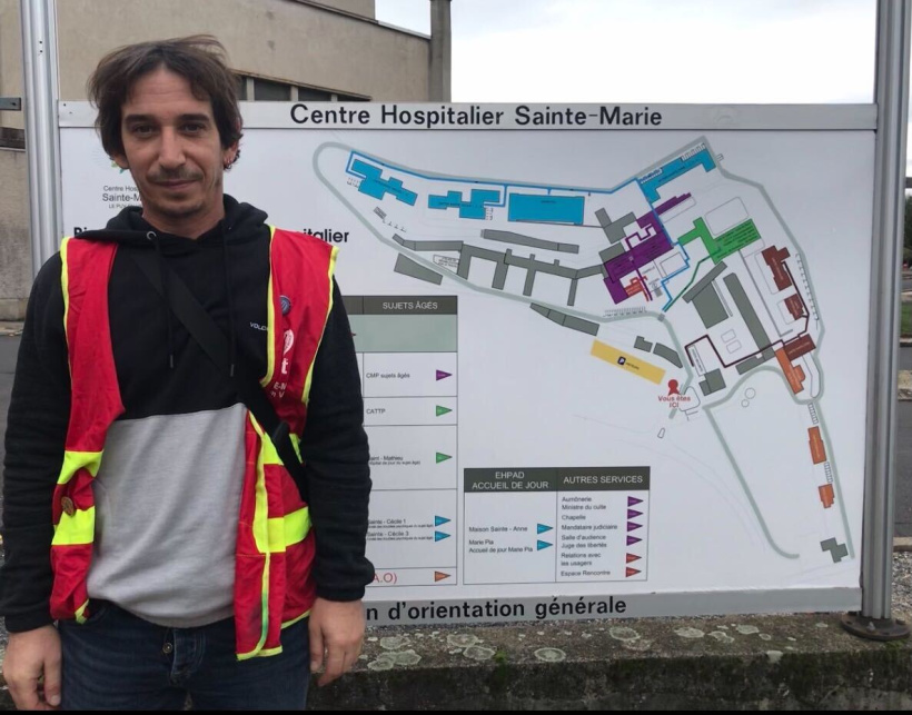 Yann Legouhy aide soignant de l'hôpital Sainte-Marie au Puy.