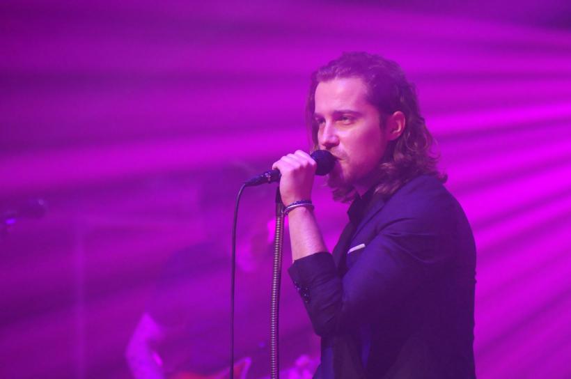 Julien Doré au théâtre du Puy en 2014.