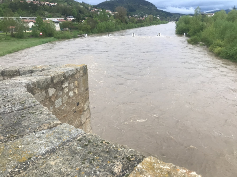 La Loire à Brives-Charensac ce mardi 11 mai 2021 à 7h30.