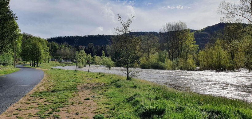 La Loire à Vorey-sur-Arzon ce mardi matin.