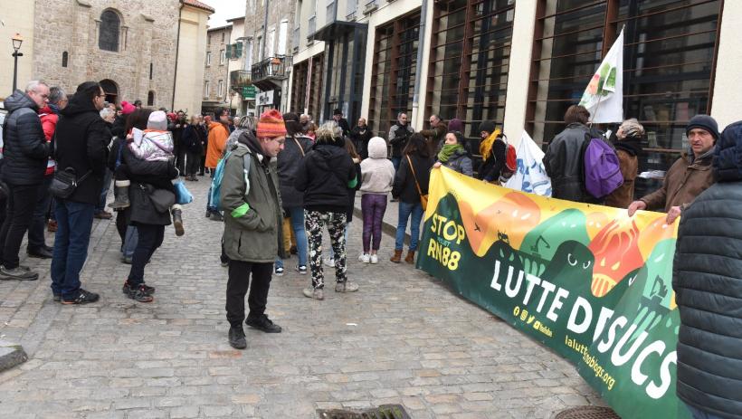 Le collectif Cachalot demande à la mairie de Monistrol de stopper la bétonisation.