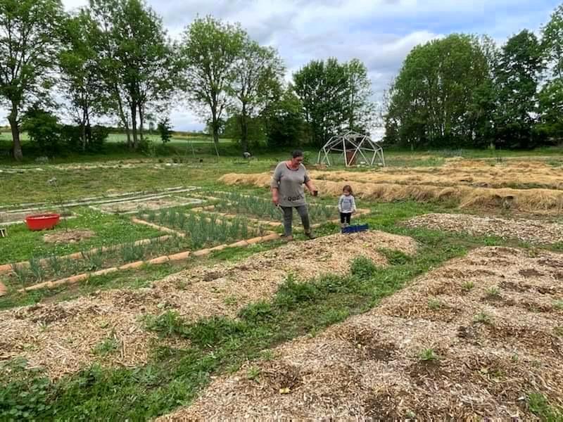 Allison Wozniak est maraîchère en permaculture à Salettes.