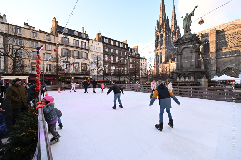 Patinoire place de la victoire Clermont-Ferrand