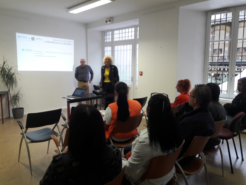 L’association Amaëlles-UNA43 recrute en proposant un parcours de formation
