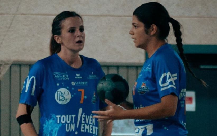 Sabina Karupovic et Laïla Bayard du SGBHB