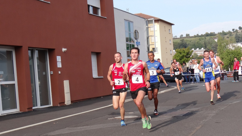 Thibaut et Imbert et Esteban Bothelo aux 10 km de Chadrac 2017.