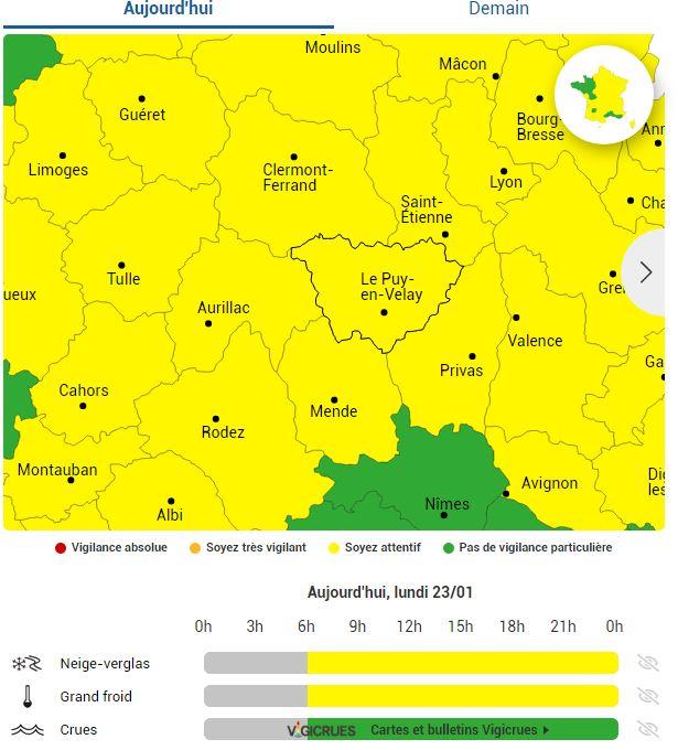 11h30 : la circulation impossible au sud du département  Sur le réseau routier, c'est un peu délicat de se déplacer sur certaines routes du département. Toutes subissent cet épisode neigeux. Par exemple, il est difficile de rouler sur la D103 entre Le Puy et Vorey, mais aussi sur la D188 entre Le Puy et Les Baraques ou encore sur la D105 entre Yssingeaux et Montfaucon.  En revanche, il est impossible de se déplacer dans le sud du département. Cela concerne notamment la RD33 entre Bugeac et Brassalière, à la