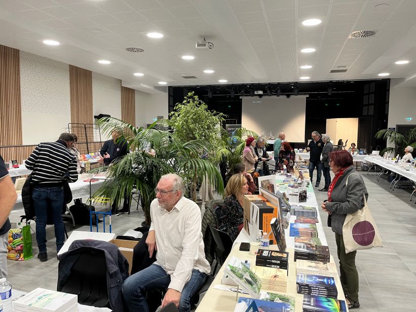 Le salon du livre du Puy se poursuit ce dimanche à la salle Jeanne d'Arc