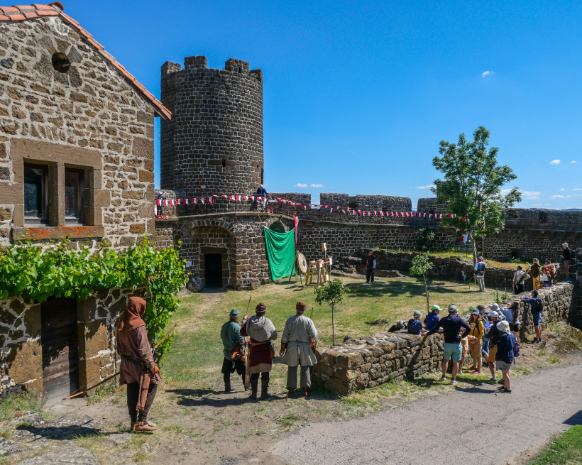 Le tournoi d'archerie médiévale de Polignac en 2022