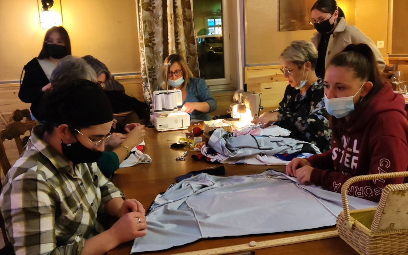 Jeudi 4 novembre, un atelier couture au resto l'Andalouse à Langeac.