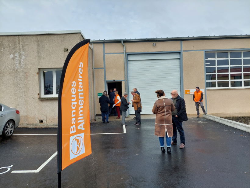 Bénévoles et salariés de la Banque alimentaire 43 prêts pour la grande collecte.