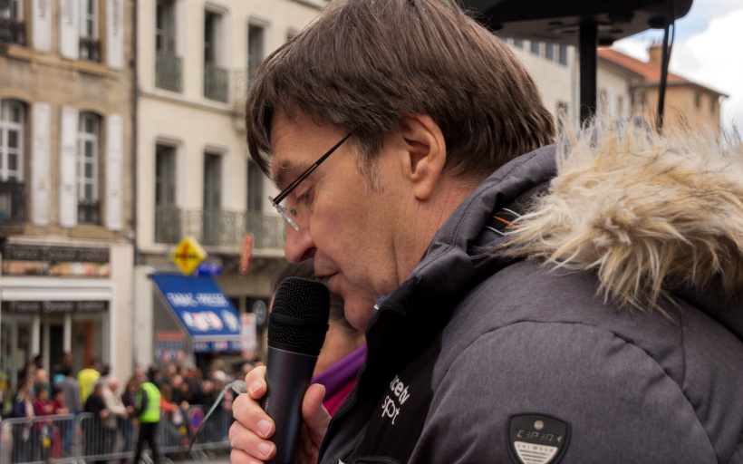 Patrick Montel, inconditionnel présentateur de la course des "15 du Puy".