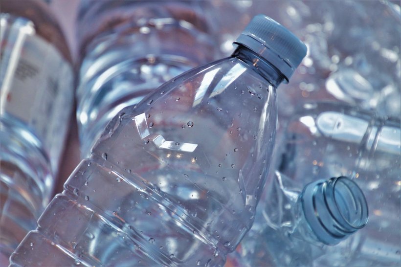 Le plastique, un poison pour la nature, l'Homme et les générations à venir. 