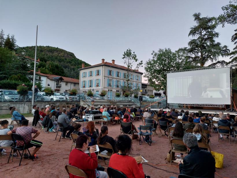 Ciné de quartier à Brives-Charensac