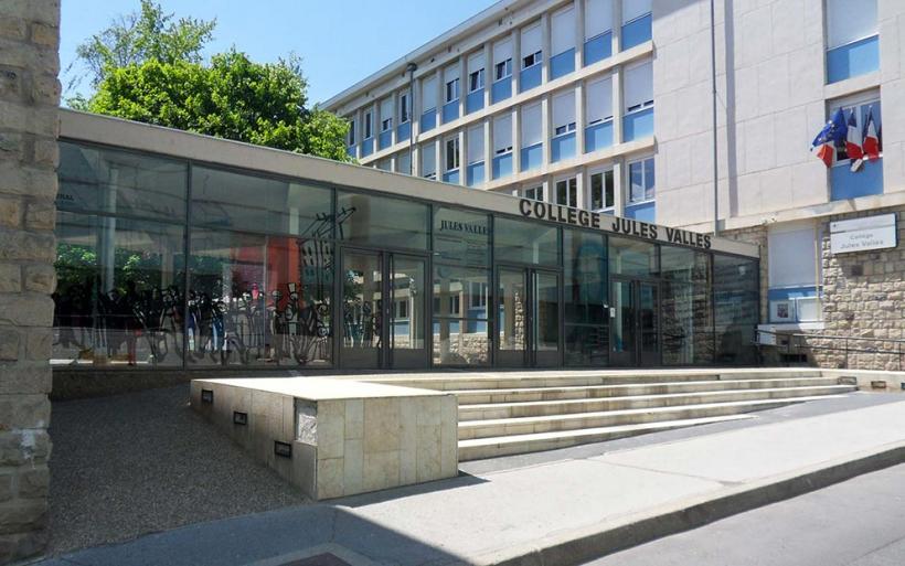 Le collège Jules Vallès du Puy-en-Velay.