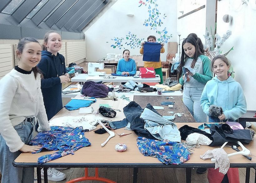 L'atelier d'upcycling plébiscité par les adolescents.