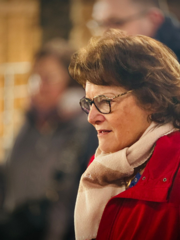 Son slogan : "Evelyne Bayet, Yssingeaux, une ville, des villages, le même engagement"