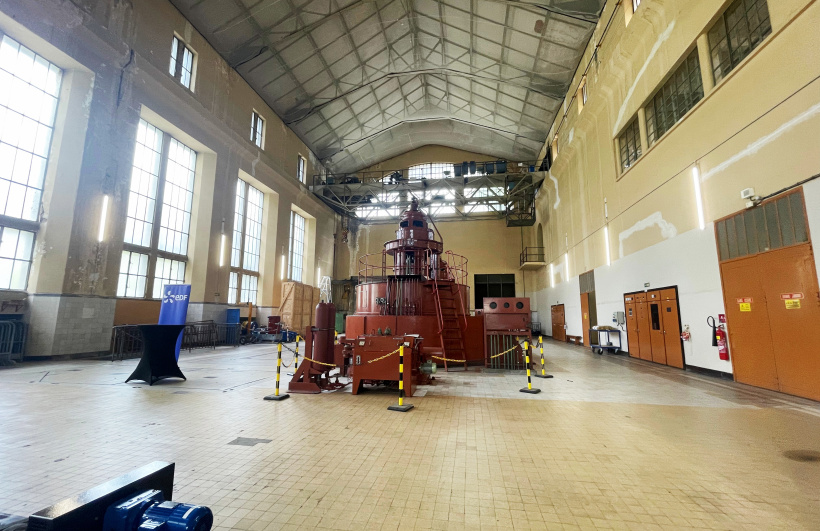 Vaste et haut espace de la centrale