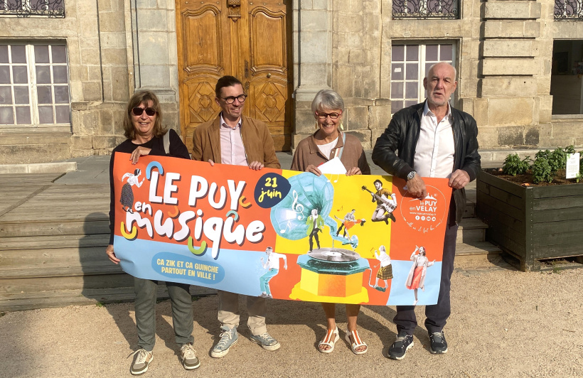 Reste plus que le soleil se mette au diapason de l'évènement. 