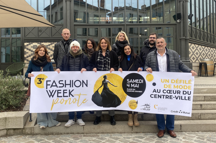 Une partie de l'équipe organisatrice de la troisième Fashion Week Ponote. 