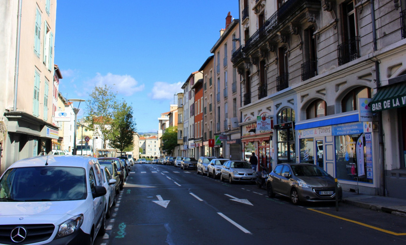 La tentative de viol a eu lieu en pleine rue, faubourg St-Jean, à 5h du matin.