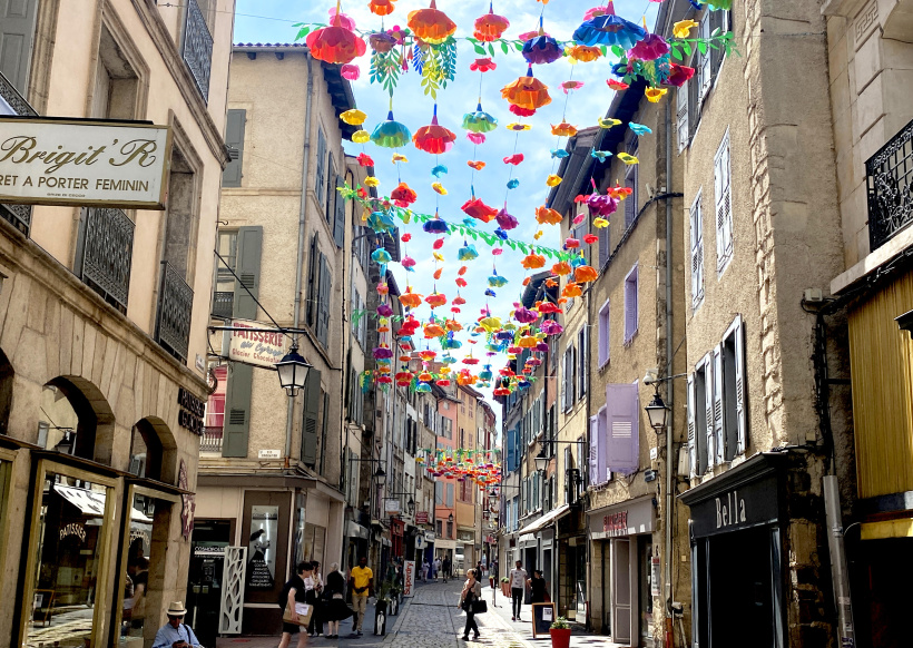 Beaucoup de boutiques au Puy sont adhérentes de l'Off. de commerce et donc de l'opération 