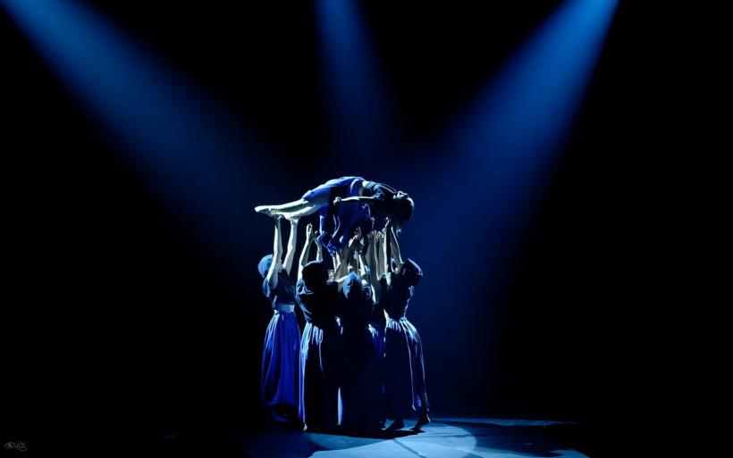 Près de 190 élèves de Centre Danse ont célébré l'eau.