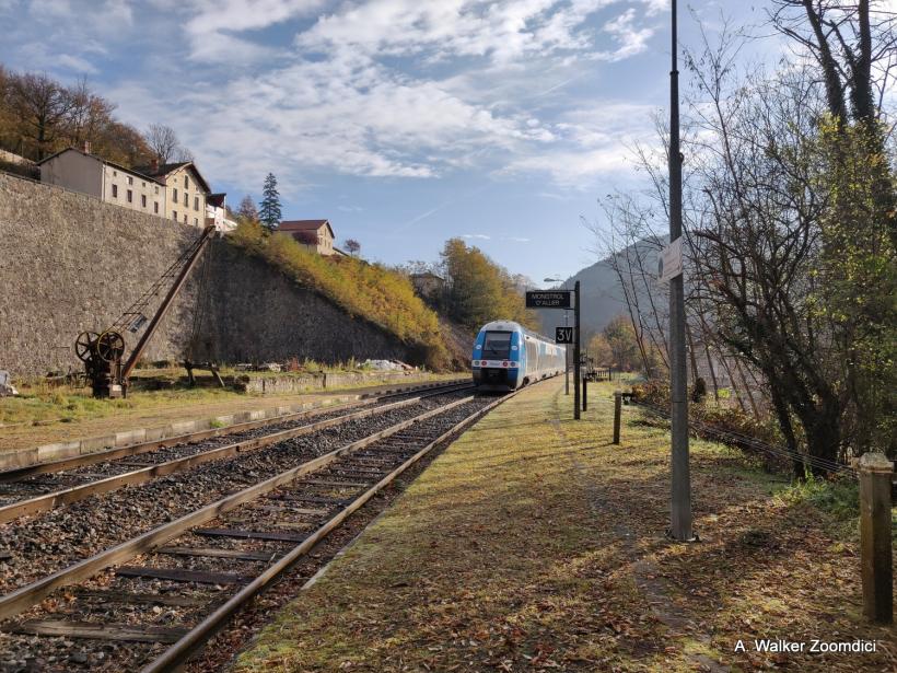 Le train reste le moyen de mobilité collectif le moins polluant entre tous.