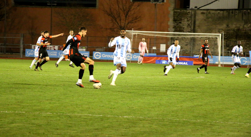 Duel féroce entre les deux équipes