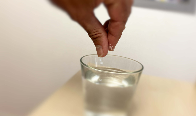 Le GHB, une drogue utilisée pour soumettre la victime à des actes sexuels non consentis.