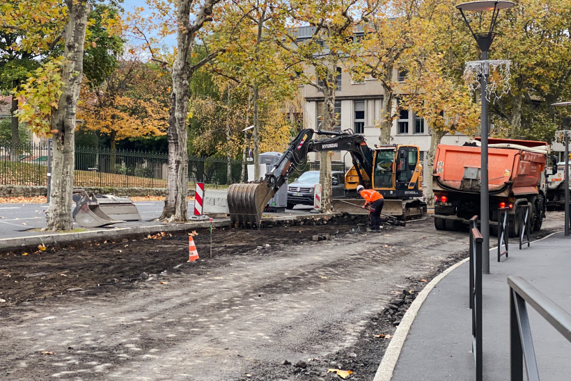 Sous le goudron, les pavés