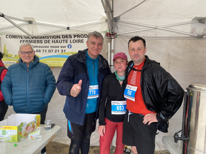 Fin de courses et une collation pour prendre de l'énergie et se réchauffer