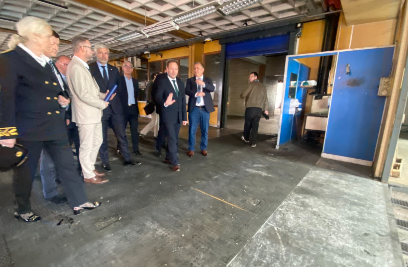 Retour dans le passé au cours de la visite 